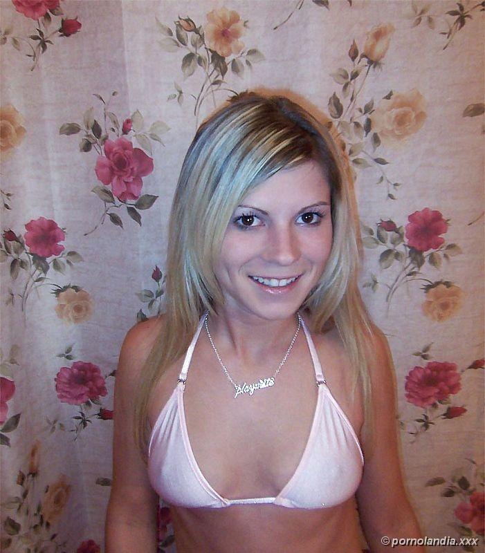 Loira safada gosta de pagar boquete - Foto 151735